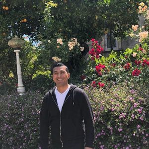 Meet your Posher, Luis